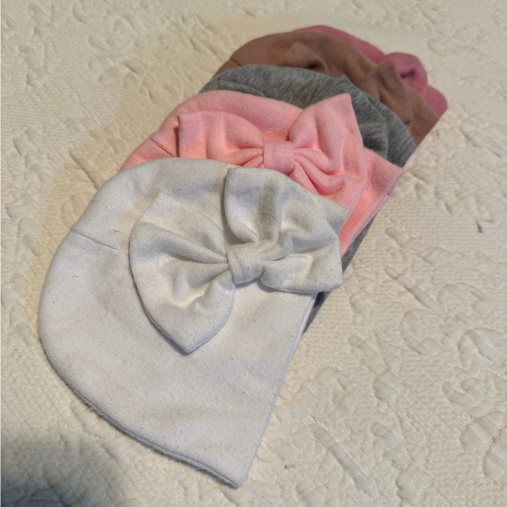 Bow hats